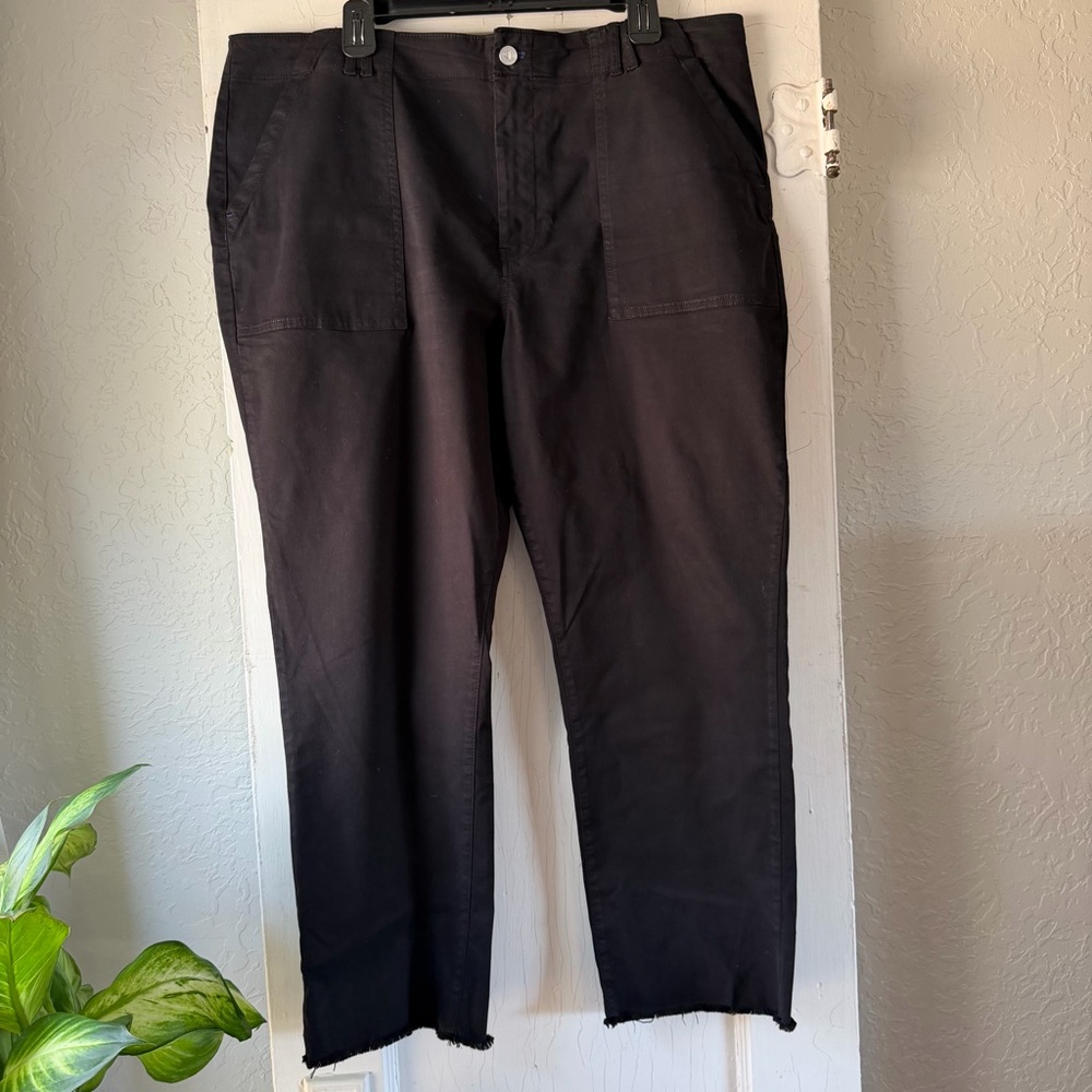 Anthropologie Pilcro Women’s Black Slacks Pants Raw Hem